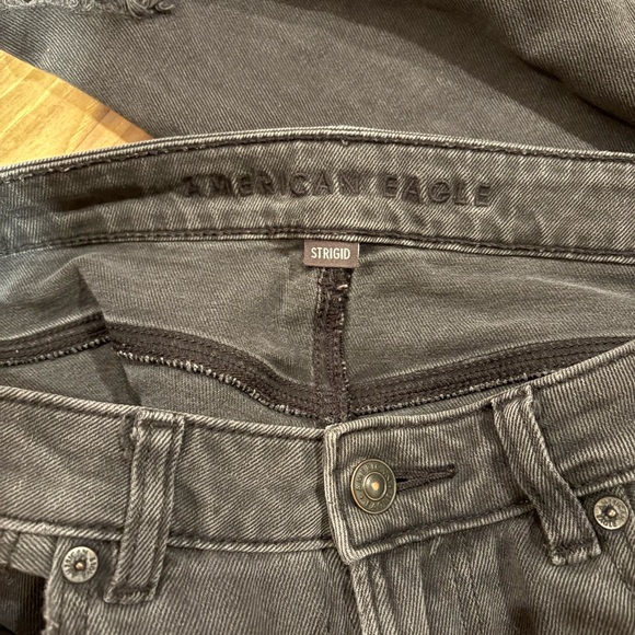 American Eagle Outfitters Black Distressed Straight Leg Jeans - Picture 7 of 8